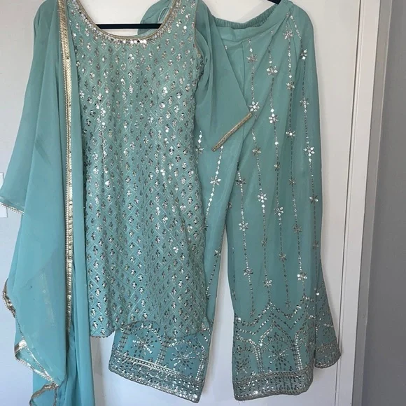 Sharara Indian Salwar Kameez - Picture 1 of 4